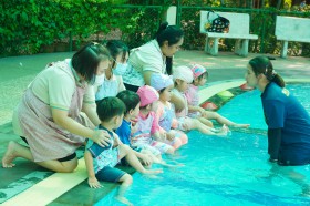 รวมภาพกิจกรรมว่ายน้ำ บ้านเด็กเล็ก (3, 10 เม.ย. 67) Image 9