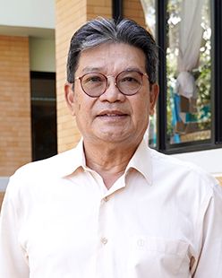 รศ.ดร.วัฒนา มัคคสมัน "ครูมัค"