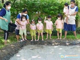 น้องเด็กเล็ก ย่ำดินและหว่านข้าว (ศ. 10 มิ.ย. 65) Image 3
