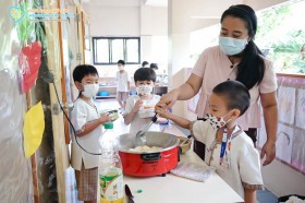 ป.1 &quot;ไข่เจียวแสนอร่อย&quot; โดยเชฟตัวจิ๋ว (27 มิ.ย.65) Image 8