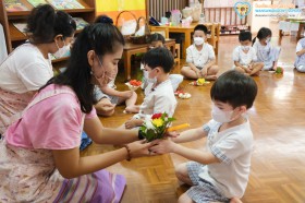 กิจกรรมไหว้ครู ในเรือนอนุบาล (16 มิ.ย.65) Image 8