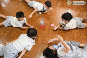 อนุบาล 2 ทำการทดลอง หมอก เมฆ ฝน (21 มิ.ย.65) Image 8