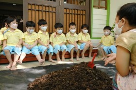 อนุบาล 1 ปลูกผักบุ้ง (7 ต.ค.65) Image 2