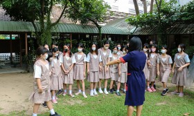 ป.๕ “ส่งฉันให้ถึงฝั่งฝัน” ทดลองเรื่องแรงเสียดทาน (๓๑ ต.ค.๖๕) Image 3