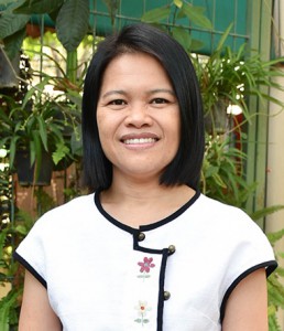 พราวเพชร กมลสกุล (ครูพราว) Image 1