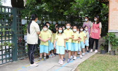 น้องอนุบาล ๓ ดูการเรียนการสอนพี่ ป.๑ (๑-๓ ก.พ.๖๖) Image 1