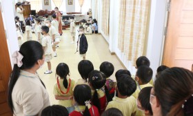 น้องอนุบาล ๓ ดูการเรียนการสอนพี่ ป.๑ (๑-๓ ก.พ.๖๖) Image 8