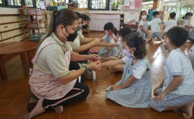 บายศรีสู่ขวัญและงานเมล็ดพันธุ์แห่งความสุข อนุบาล ๓ (พ. ๘ มี. ... Image 1