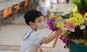 กิจกรรมเข้าพรรษาและตกแต่งต้นเทียน ในเรือนอนุบาล (24-25 ก.ค.6 ... Image 16