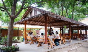 ป.3 สอบถามข้อมูล ประวัติโรงเรียนกับครูและบุคลากร (6 ก.ย.66) Image 1