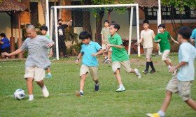 กีฬาสานพลังนอกรอบ ฟุตบอลรอบชิงที่ 3 ประถมปลาย (ศ. 3 พ.ย.66) Image 2