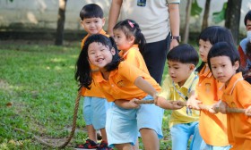 กีฬาสานพลังนอกรอบ ชักเย่อรอบคัดเลือก อนุบาล 1 (จ. 6 พ.ย.66) Image 13