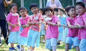 กีฬาสานพลังนอกรอบ ชักเย่อรอบคัดเลือก อนุบาล 1 (จ. 6 พ.ย.66) Image 5