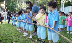 กีฬาสานพลังนอกรอบ ชักเย่อรอบคัดเลือก อนุบาล 1 (จ. 6 พ.ย.66) Image 7