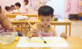 กิจกรรมระบายสีน้ำ และวาดสีเทียน (บ้านเด็กเล็ก) - ศ. 31 พ.ค.  ... Image 2