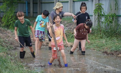 ป.5 ย่ำดิน..ปลูกข้าว (24-25 มิ.ย.67) FLEXI_IMAGE 1