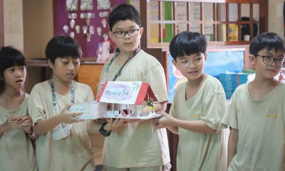 ป.3 นำเสนอชิ้นงานจากการไปทัศนศึกษาพระราชวังเดิม (16 ต.ค.67) Image 1