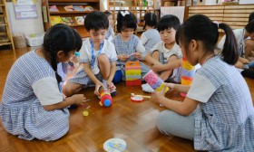 อนุบาล 3 ประดิษฐ์กระปุกออมสิน (อ. 22 ต.ค.67) Image 10