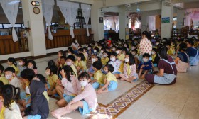 ละครวันจันทร์ในเรือนอนุบาล เรื่อง เที่ยวงานวันเด็ก (จ. 6 ม.ค ... Image 2
