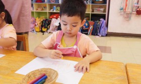 กิจกรรมระบายสีน้ำ และวาดสีเทียน บ้านเด็กเล็ก (ศ. 10 ม.ค. 68) Image 6