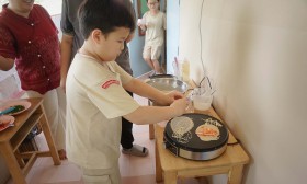 ป.2 บูรณาการเรียนรู้ &quot;การตวง&quot; ผ่านการทำขนมโตเกียว (4-6 ก.พ.6 ... Image 15