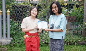 มอบเกียรติบัตรโครงการ &quot;Nanmeebooks Reading Club&quot; ระดับชั้นปร ... Image 8