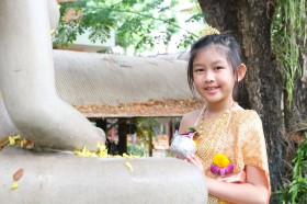 กิจกรรมวันสงกรานต์ &quot;สรงน้ำพระประธานโรงเรียน&quot; (๑๑ เมษายน ๒๕๖๘ ... Image 7