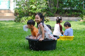 อนุบาล ๑ กิจกรรมสนุกกับน้ำ (พฤ. ๓ เม.ย.๖๘) Image 4