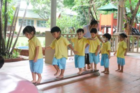 กิจกรรมพลศึกษา อนุบาล ๑ (จ. ๒๖ พ.ค.๖๘) Image 4