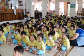 นิทานวันจันทร์ เรื่องหนูน้อยหมวกแดง (จ. ๑๖ มิ.ย.๖๘) FLEXI_IMAGE 2