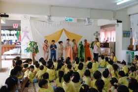 น้องอนุบาลชมละครและมอบของที่ระลึกให้พี่ ป.๖ (จ. ๗ ก.ค.๖๘) FLEXI_IMAGE 6