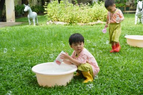 กิจกรรม &quot;เล่นสนุกกับน้ำ&quot; บ้านเด็กเล็ก (พฤ. ๑๗ ก.ค. ๖๘) FLEXI_IMAGE 2