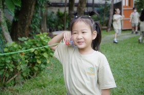 ป.๑ ทำชิ้นงาน &quot;สายตรงจากแก้ว&quot; (๕ ก.ย.๖๘) Image 7