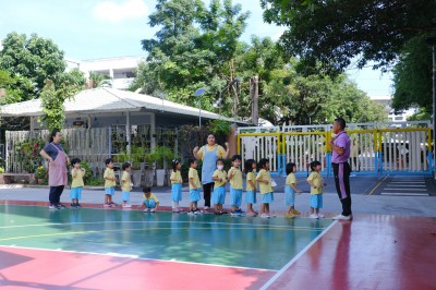 กิจกรรมพลศึกษา อนุบาล ๑ (จ. ๑ ก.ย.๖๘) Image 1