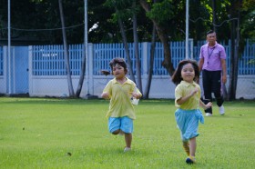 กิจกรรมพลศึกษา อนุบาล ๑ (จ. ๑ ก.ย.๖๘) Image 4