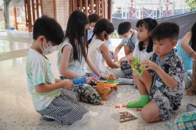 ป.๑ กิจกรรมบูรณาการเล่นหลากหลายกับวัสดุหลากชนิด (๙ กันยายน ๒ ... Image 4