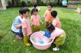 กิจกรรมเล่นสนุกกับน้ำ (บ้านเด็กเล็ก) ศ. ๑๙ ก.ย. ๖๘ Image 8