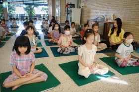 ป.๑ กิจกรรมจำลองการถวายตนเป็นพุทธมามกะ (๗ ต.ค.๖๘) Image 3