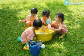 กิจกรรมเล่นสนุกกับน้ำ (บ้านเด็กเล็ก) - ศ. ๑๐ ต.ค. ๖๘ Image 3