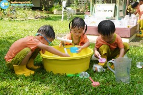 กิจกรรมเล่นสนุกกับน้ำ (บ้านเด็กเล็ก) - ศ. ๑๐ ต.ค. ๖๘ Image 8