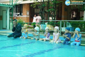 กิจกรรมว่ายน้ำ บ้านเด็กเล็ก (๑๔, ๑๖ ตุลาคม ๒๕๖๘) Image 3