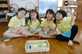 อนุบาล ๓ ประดิษฐ์ของเล่นจากวัสดุเหลือใช้ (๑๔, ๑๖ ต.ค.๖๘) Image 5