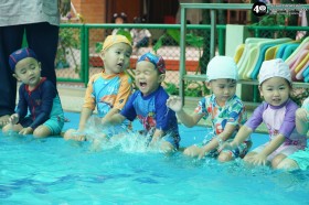 กิจกรรมว่ายน้ำ บ้านเด็กเล็ก (๔, ๖ พ.ย. ๖๘) Image 4