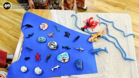 ป.1 นำเสนอชิ้นงานหิน "Fun with rocks" (23 ธ.ค.68) Image 8