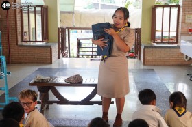 ป.๒ ฐานกิจกรรมการจัดเก็บเสื้อผ้าและเครื่องแต่งกาย (พฤ. ๘ ... Image 4