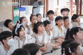 ภาพบรรยากาศการเลือกตั้งคณะกรรมนักเรียน ประจำปีการศึกษา ๒๕๖๙ Image 4