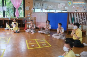 พี่ ป.๖ แสดงนิทานวันจันทร์และอำลาน้องอนุบาล (๖ ก.ค.๖๙) Image 6