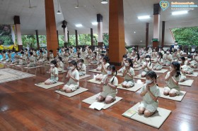 ป.๓ แสดงตนเป็นพุทธมามากะ ณ วัดทองทองเนียม (พฤ. ๑๖ ก.ค. ๖๙) Image 1