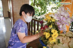 ประถมตกแต่งต้นเทียนพรรษา (๒๑-๒๒ ก.ค.๖๙) Image 7
