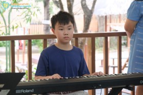 พี่ประถมร้องเพลงวันแม่ (๑๑ ส.ค.๖๙) Image 3